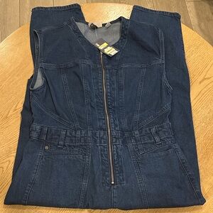 Denim Zip-Front Women's Jumpsuit - Dark Blue Size 10